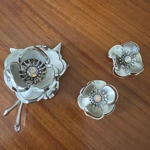 Vintage Silvertone pin and Earrings Set